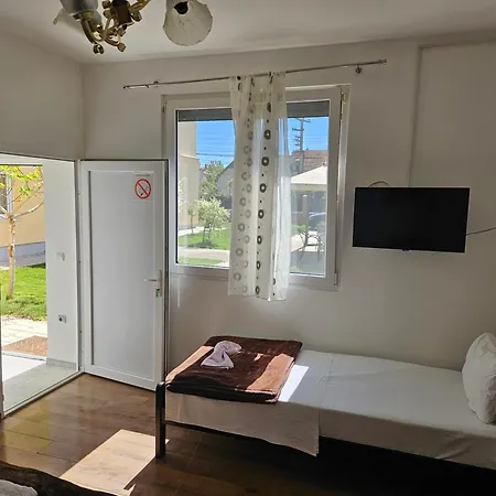 아파트 Kuca Aleksic Ni