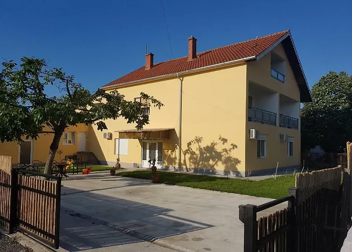 Kuca Aleksic * Ниш